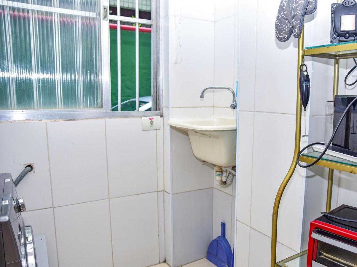 Charmoso Apto A Beira-Mar Com Wi-Fi Em Santos Sp Apartman Kültér fotó